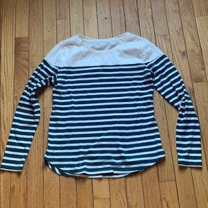 🎈5/$10🎈Old Navy everywear tee